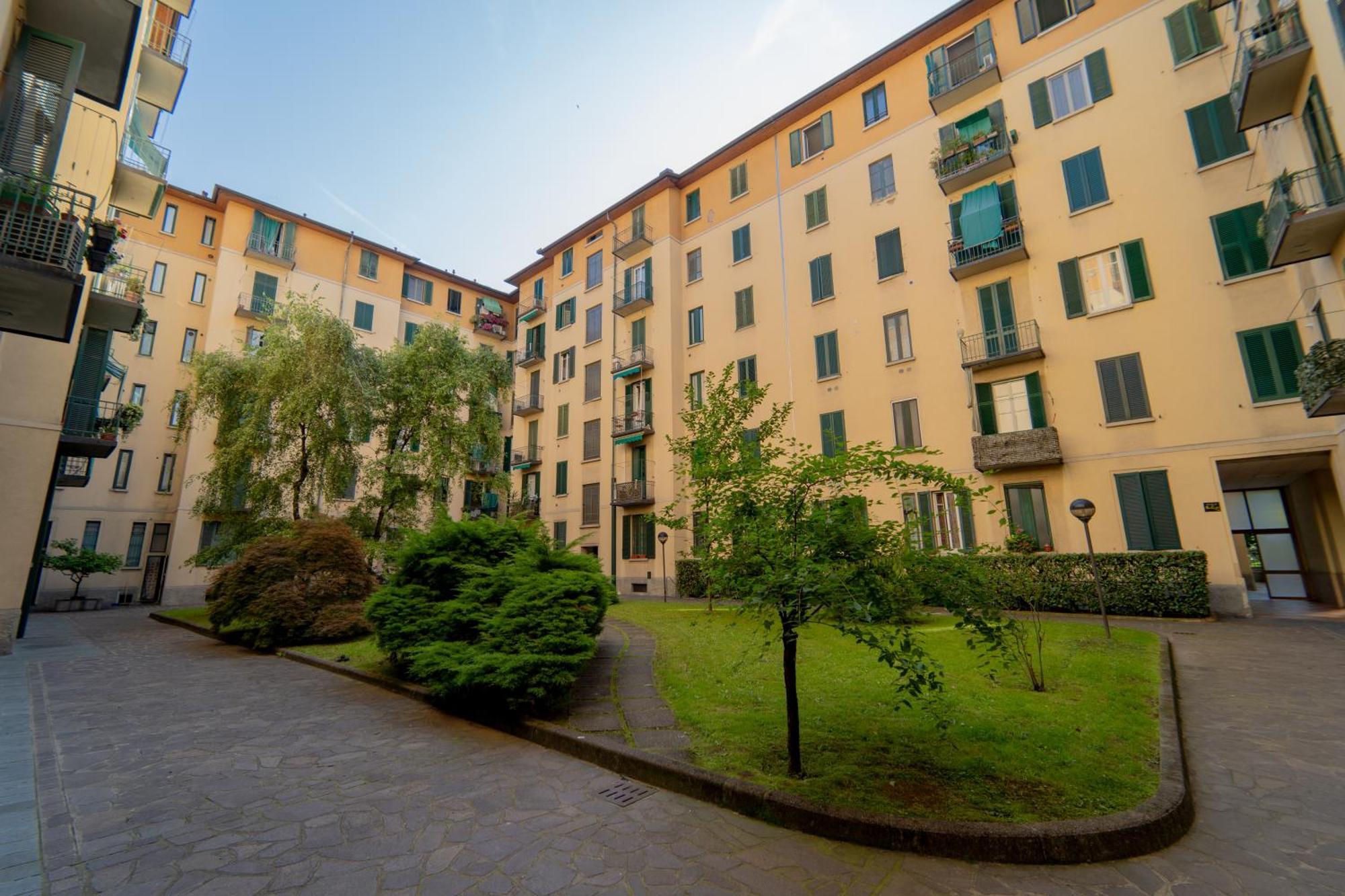 Apartment Milan Near Metro-M5 Kültér fotó